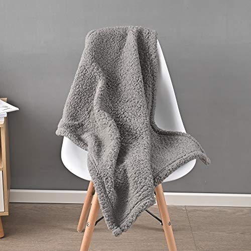 Juqiboom Premium Fluffy Fleece Dog Blanket, Soft and Warm Throw f...
