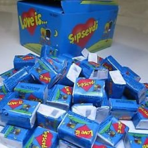 Love is Bubble Gum, Strawberry and Banana Flavoured Sugar Gum 1 P...