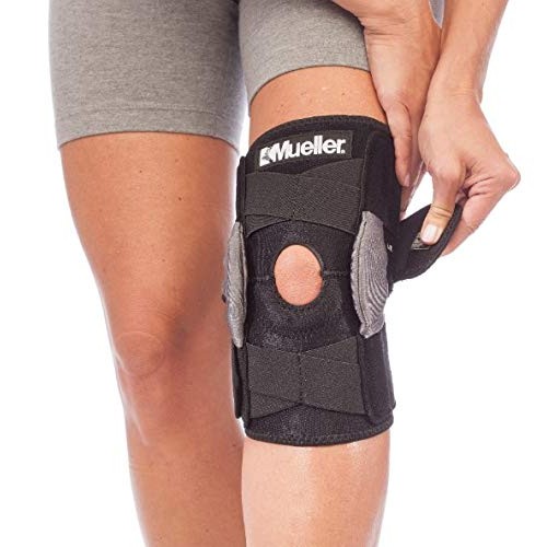 Mueller Sports Medicine Adjustable Hinged Knee Brace, Black/Gray,...
