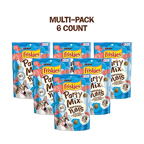 Purina Friskies Made in USA Facilities, Natural Cat Treats, Party...